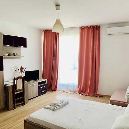 Romantic Rose Apartment Sofia Exterior photo